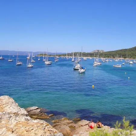 In Gassin Near Tropez Beaches 쎙뜨호뻬